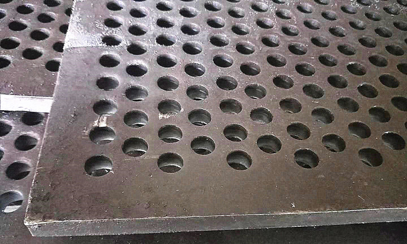 錳鋼板沖孔網(wǎng)產(chǎn)品展示