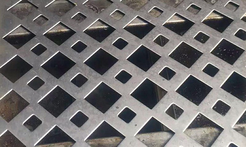 洞洞鐵皮板