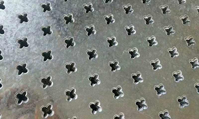 金屬網(wǎng)孔板
